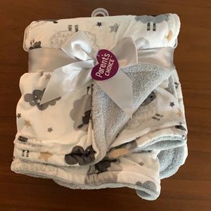 NWT baby blanket